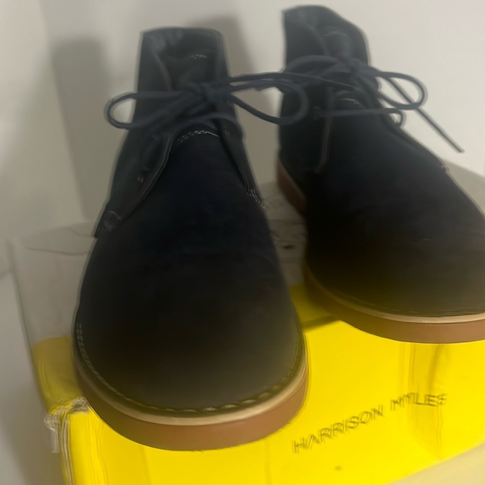 Harrison Myles 8 1/2 good Condition closet clean out sale.